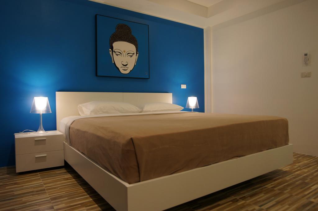 Lotus Art Guesthouse Pattaya Quarto foto